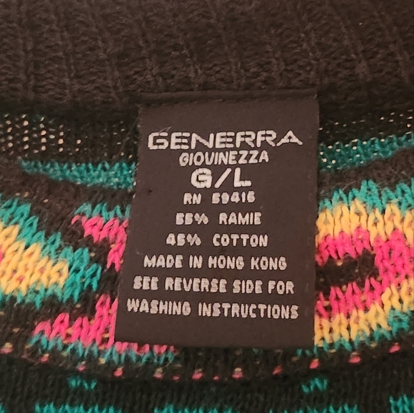 GENERRA- Geometric Sweater - Picture 5 of 5